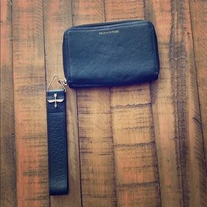 Classic Pour la Victoire leather wallet/wristlet
